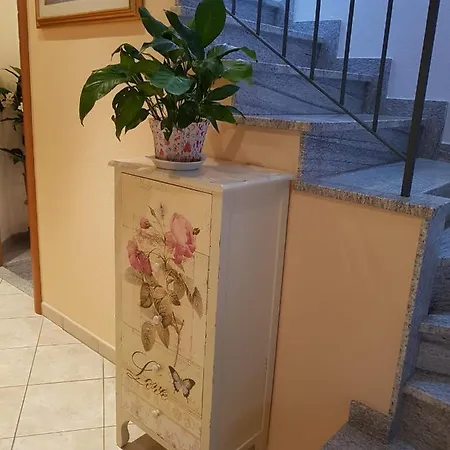 بيت ضيافة Casa Cuore Di Leone كانوبيو